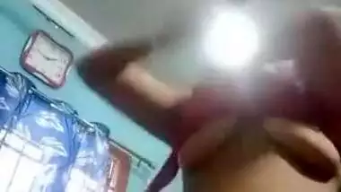 Today Exclusive- Sexy Desi Bhabhi Strip Her Cloths And Showing Boobs And Pussy Part 1