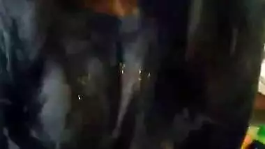 DEsi Cuteee gf Helping