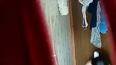 Desi Girl Bathing Video