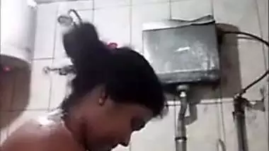 Local bhabhi selfie in the bathroom