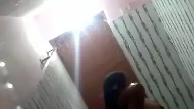 Today Exclusive- Desi Tamil Bhabhi Bathing Record In