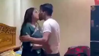 Aunty sex affair with young boy viral desi chudai