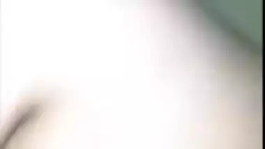 Client drills the plump Desi to XXX orgasm in this close-up MMS video