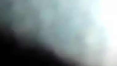 Desi nympho makes her own MMS video where she exposes XXX body parts