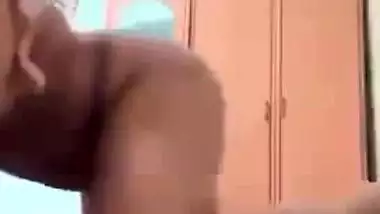 Horny girl dance nude show and fingering videos