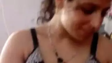 Pregnant wife blowjob and nude body showing viral sex