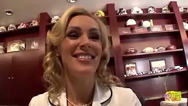 Horny busty girls experience intense orgasms in a fantastic hot lesbian threesome