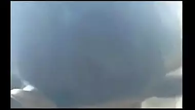 Desi college hotty gets her meatballs sucked by her boyfriend in the park