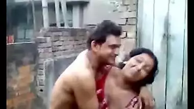Indian bhabhi outdoor romance with devar recorded by cuckold hubby