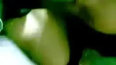 Indian sex video HD of a naughty teen enjoying a home sex session