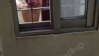 Neighbor girl dress change after nude bath caught