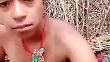 Poor Indian nude girl presses boobs and fingers pussy