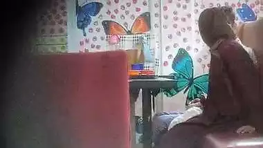 Hijab lady in restaurant having viral sex caught by voyeur