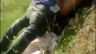 Desi XXX mms, nasty Mallu couple was caught fuck outdoor in bushes