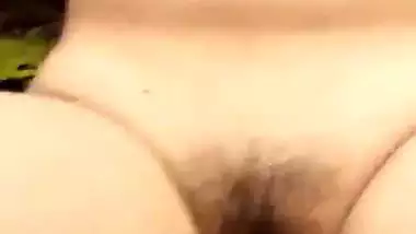 Desi outdoor sex of a desi girl getting fucked in the jungle