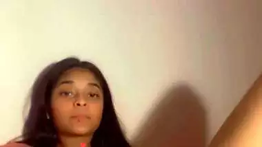 Naked pussy showing hot Indian girl nude viral MMS