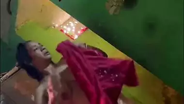 Mature mom after bath naked show before dressing