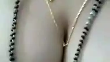 Lover of porn is so horny that craves to see natural Indian boobs