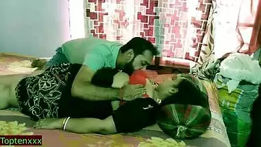 Hot sex with innocent cute Bhabhi !! Unbelievable hot pussy!! I cum up within two minutes!! new sex video