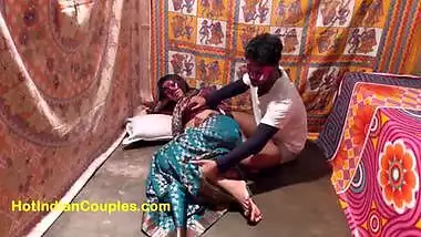 Indian Bhabhi Pussy Fucked Fill With Desi Cum - Loud Hindi Moan With Masala