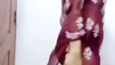 Huge boobs slave girl nude videos for master