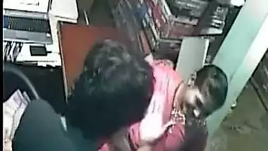 Indian Shopowner with salesgirl hardcore XXX leaks