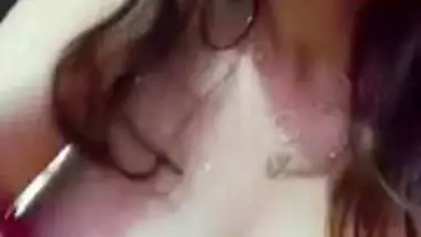 Islamabad model girl showing boobs