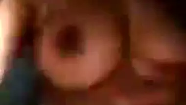 Bangla naked girl strips and records her nude MMS