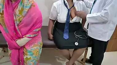 Indian school student got hardly fucked by a doctor infront of mother