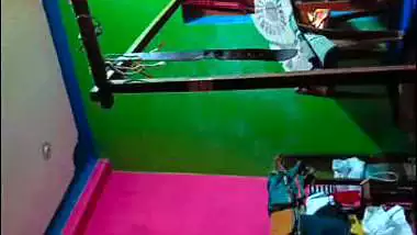 Hindi mom changing dress viral video exposed online