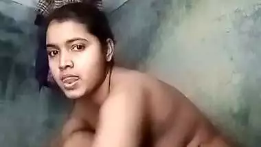Village girl pissing and bathing unseen desi xxx