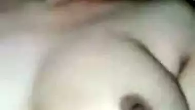 Pakistani busty lady enjoys her shohar’s dick in sex MMS