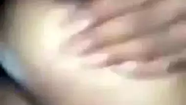 19-year-old desi girl’s Indian teen xxx video of fingering