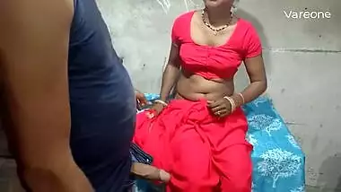 Desi bhabhi in saree fucked and creampied by devar