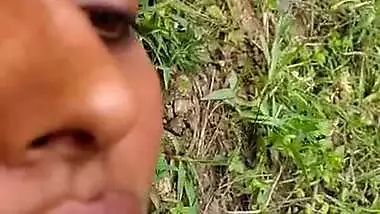 HD outdoor porn of a horny girl fucking her lover