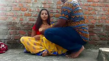 Fucked the neighbour Bhabhi on the roof of the house hot indian girl