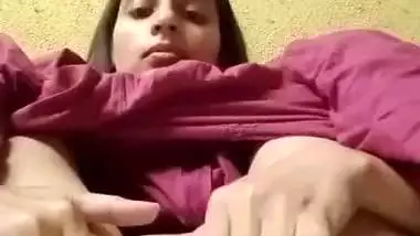Big pussy rubbing GF in horniness desi viral MMS