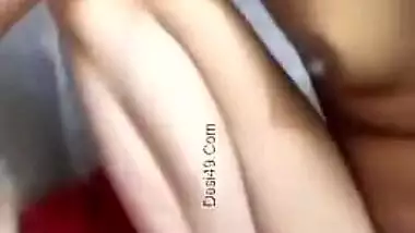 Desi girl has no sex toys still she gives hairy XXX orifice pleasure