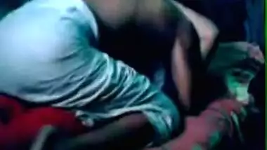 Indian Hot Typical Bangali Babe N Lungwal Guy Masti Homemadeq MMS - Wowmoyback