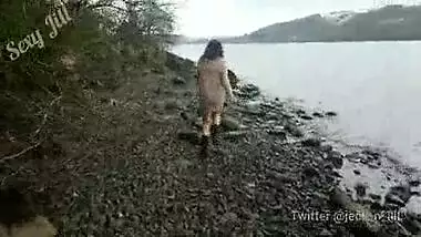 Desi bhabhi outdoor beach public blowjob and doggystyle pussy fucking POV Indian