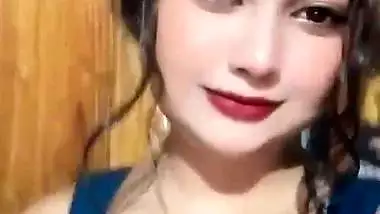 Chubby Bangladeshi big boobs showing at night on live call