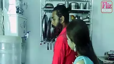 Today Exclusive- Horny Desi Bhabhi Romance And Hard Fucked By House Owner New Hot Movie