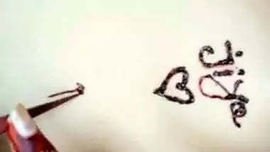 Indian girl putting mehendi on nude body viral MMS