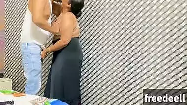 Desi guy seduced by horny sister-in-law in awesome XXX MMS video