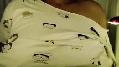 Indian Sexy Girl Fingering Her Tight Pussy